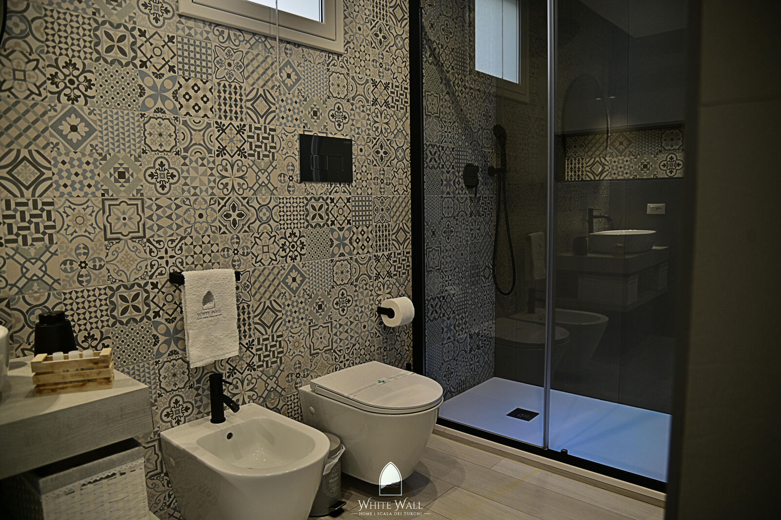 Bagno della camera Salacia